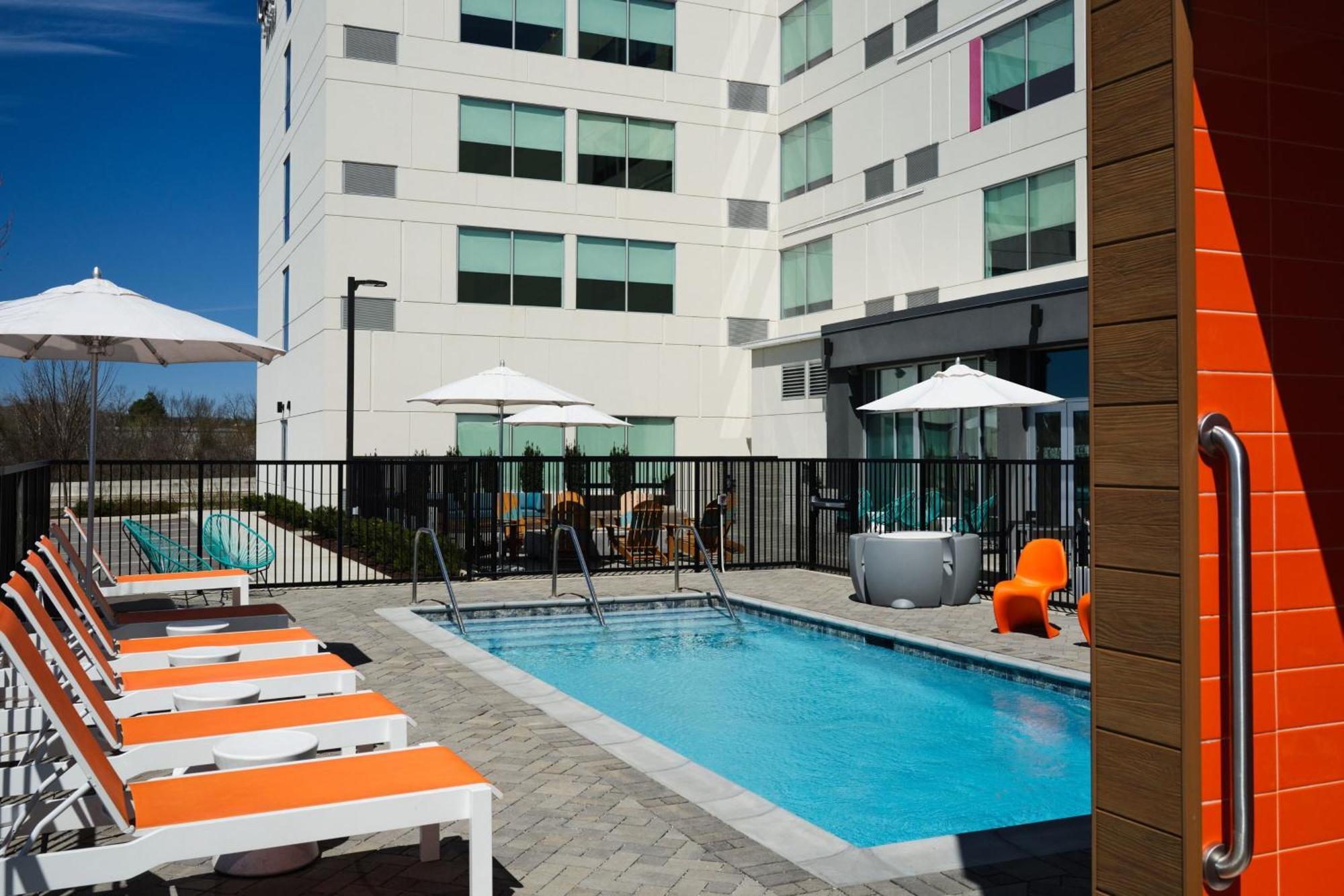 Aloft Knoxville West Exterior photo