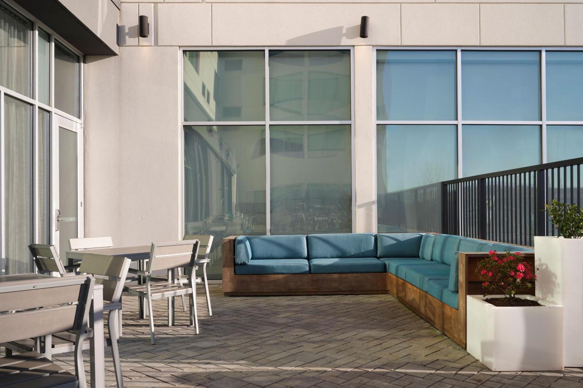 Aloft Knoxville West Exterior photo